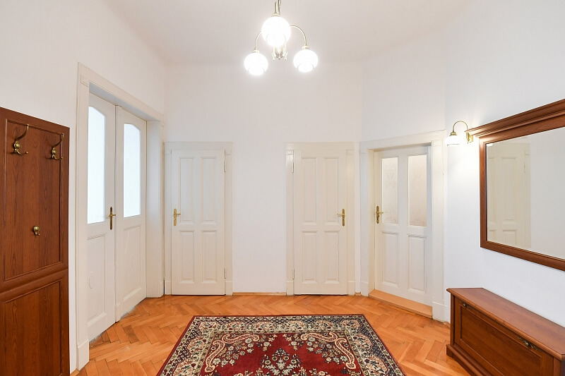 Rašínovo nábřeží, Nové Město - Prague 2 | Rent, Apartment Two-bedroom (3+1), 104 m²