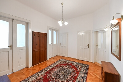 Rašínovo nábřeží, Nové Město - Prague 2 | Rent, Apartment Two-bedroom (3+1), 104 m²