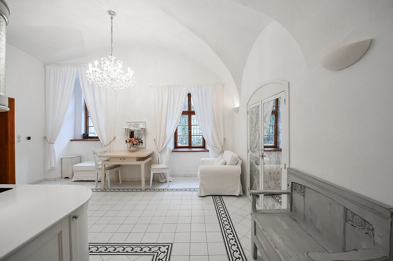 Valdštejnské náměstí, Malá Strana - Praha 1 | Pronájem, Byt 1+1, 60 m²