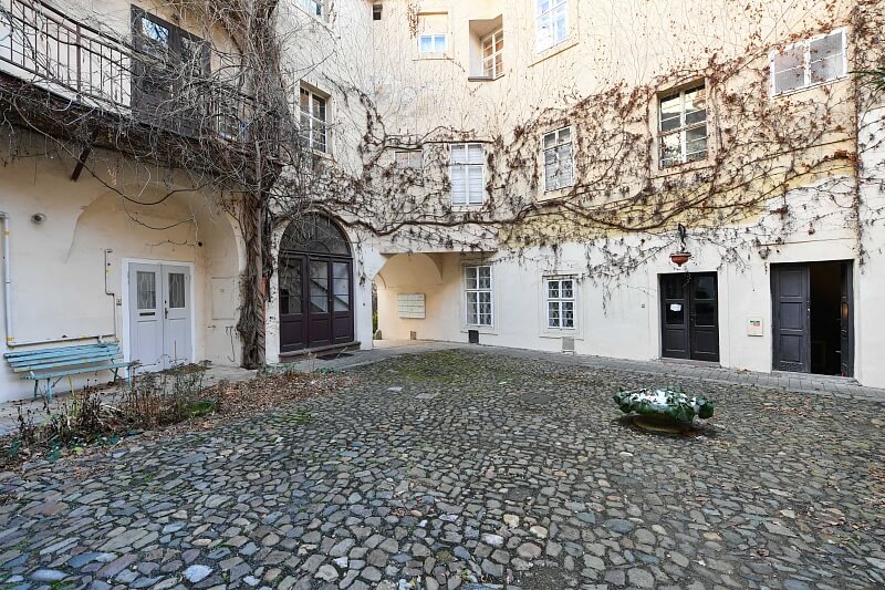 Valdštejnské náměstí, Malá Strana - Praha 1 | Pronájem, Byt 1+1, 60 m²