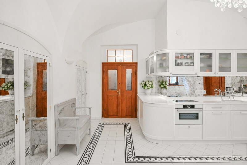 Valdštejnské náměstí, Malá Strana - Prague 1 | Rent, Apartment Studio (1+1), 60 m²