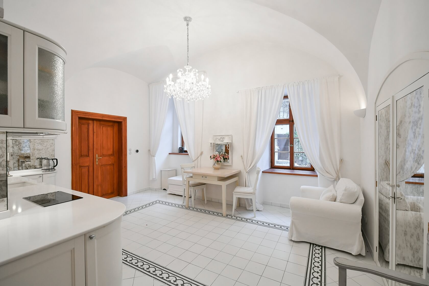 Valdštejnské náměstí, Malá Strana - Praha 1 | Pronájem, Byt 1+1, 60 m²