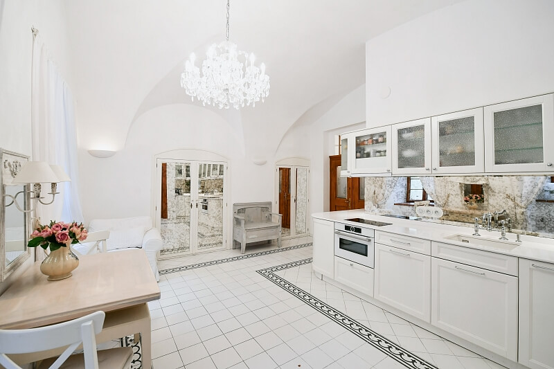 Valdštejnské náměstí, Malá Strana - Prague 1 | Rent, Apartment Studio (1+1), 60 m²