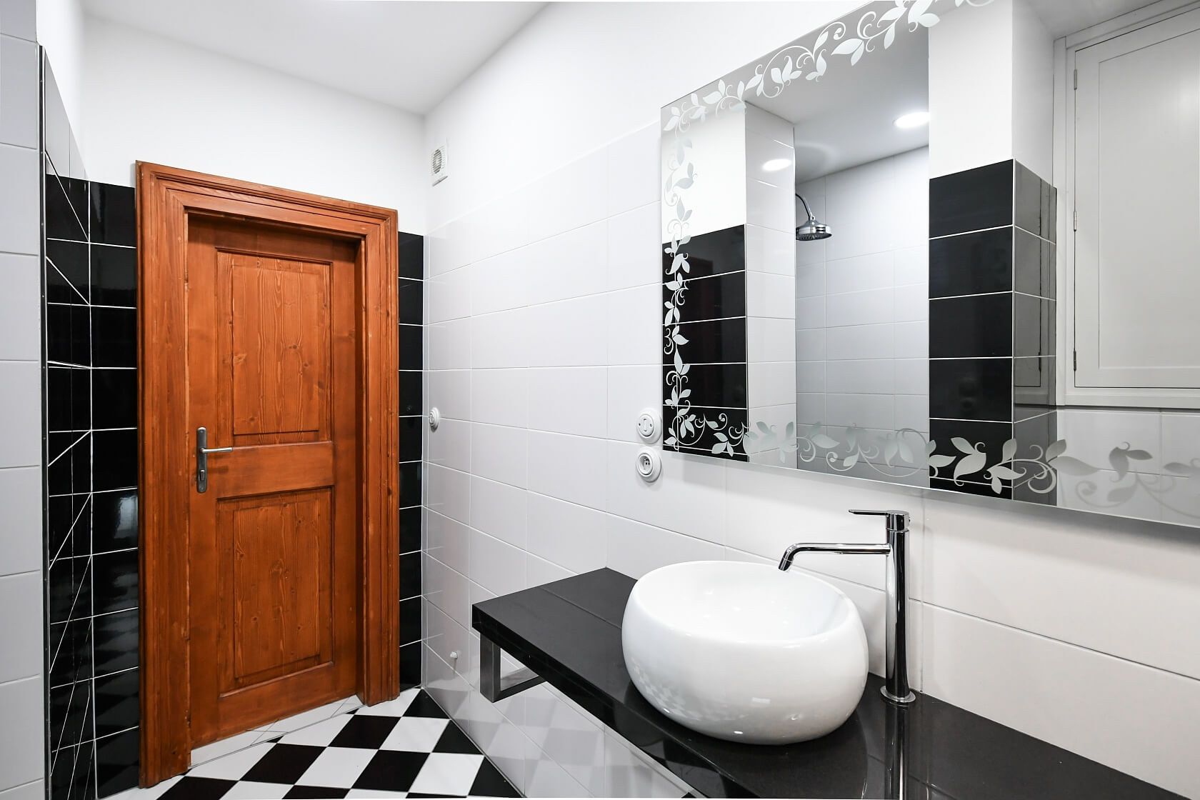 Valdštejnské náměstí, Malá Strana - Prague 1 | Rent, Apartment Studio (1+1), 60 m²