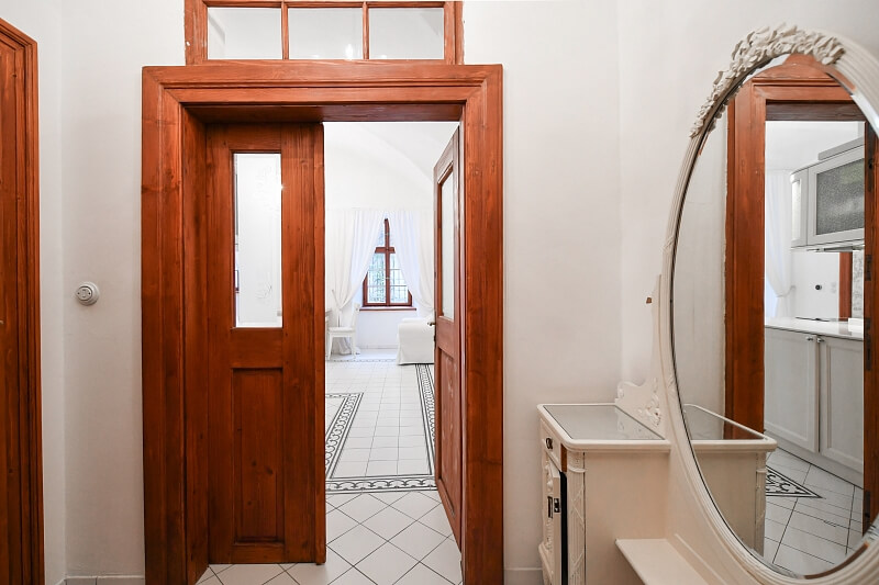 Valdštejnské náměstí, Malá Strana - Praha 1 | Pronájem, Byt 1+1, 60 m²