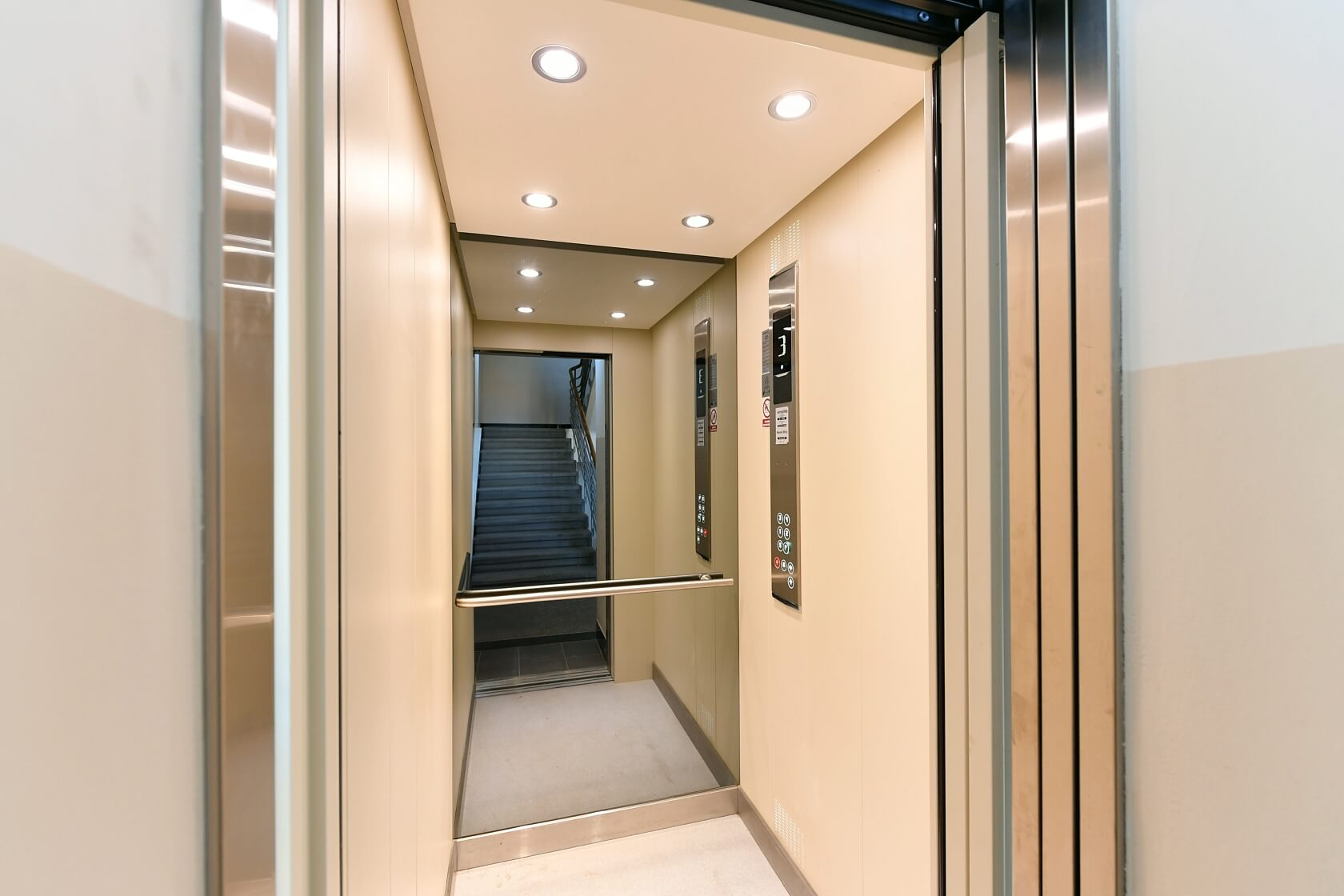 Evropská, Dejvice - Prague 6 | Rent, Apartment Two-bedroom (3+1), 107 m²