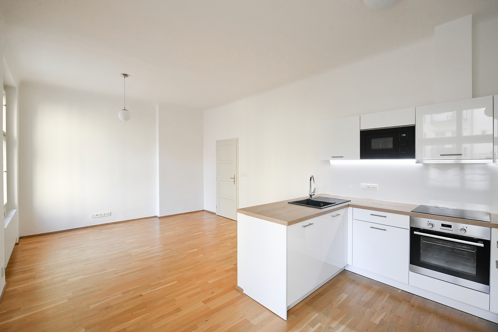 Mlynářská, Nové Město - Prague 1 | Sale, Apartment One-bedroom (2+kk), 57 m²