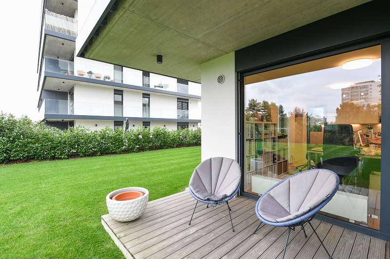 U Hostivařského nádraží, Hostivař - Praha 10 | Pronájem, Byt 2+kk, 76 m²