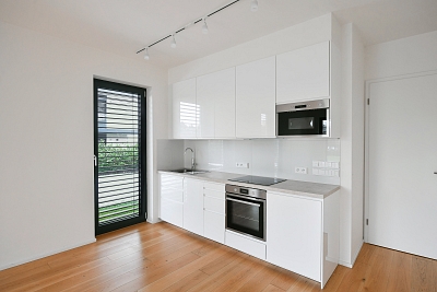 U Hostivařského nádraží, Hostivař - Praha 10 | Pronájem, Byt 2+kk, 76 m²