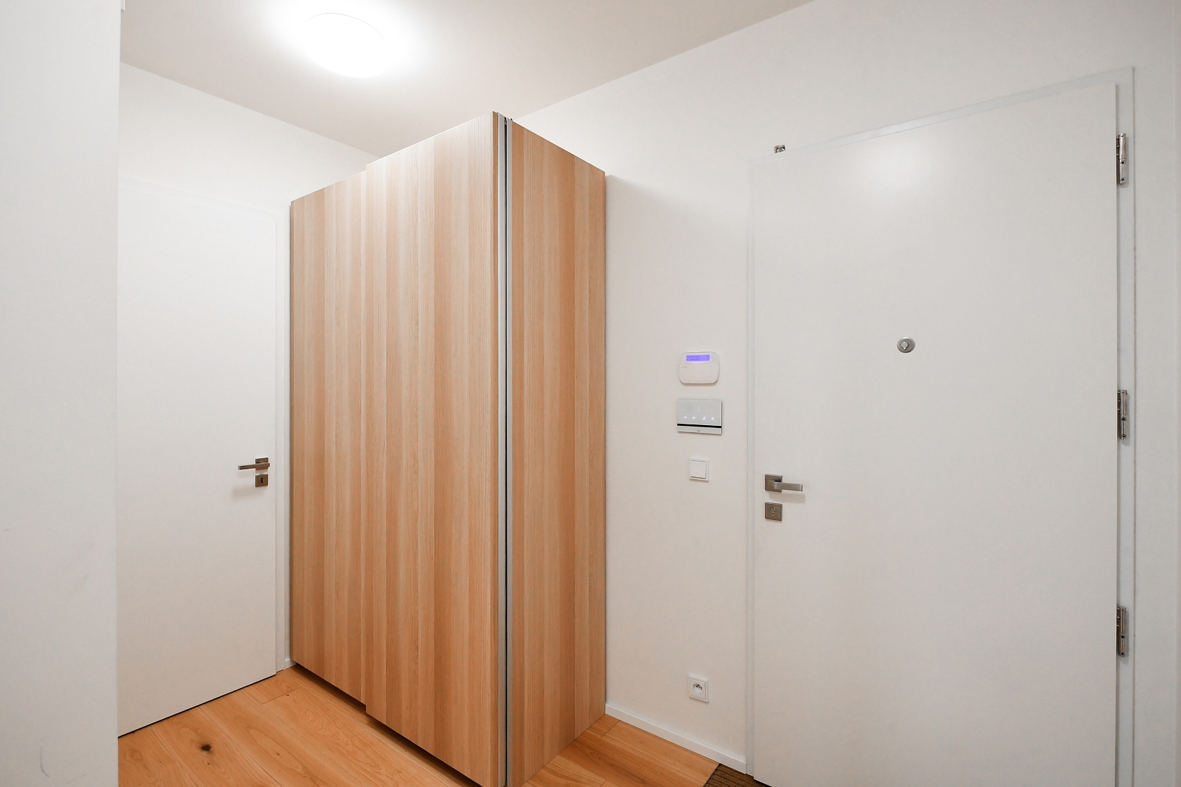 U Hostivařského nádraží, Hostivař - Praha 10 | Pronájem, Byt 2+kk, 76 m²