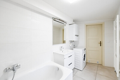 Na Zderaze, Nové Město - Praha 2 | Prodej, Byt 2+kk, 49 m²