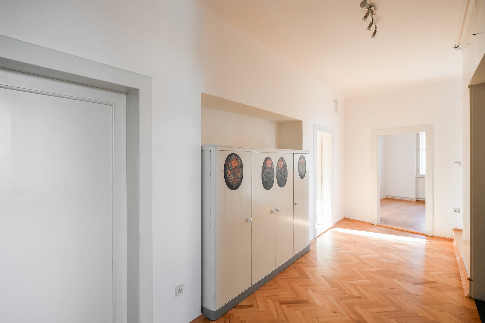 Bubenečská, Bubeneč - Prague 6 | Rent, Apartment Four-bedroom (5+1), 156 m²