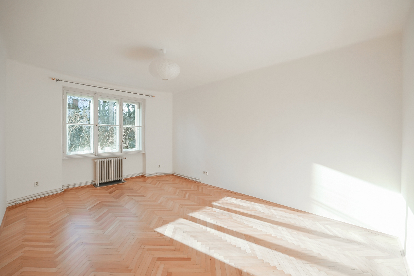 Bubenečská, Bubeneč - Prague 6 | Rent, Apartment Four-bedroom (5+1), 156 m²