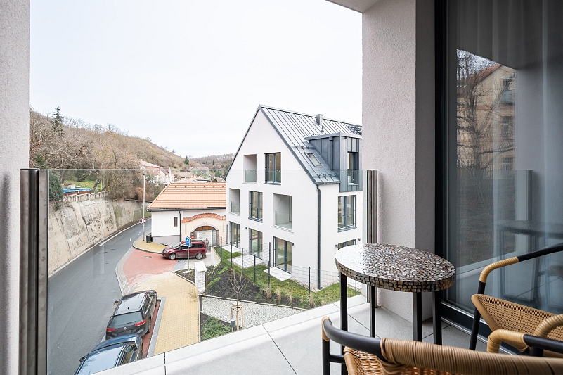 Lysolajské údolí, Lysolaje - Prague 6 | Rent, Apartment One-bedroom (2+kk), 63 m²