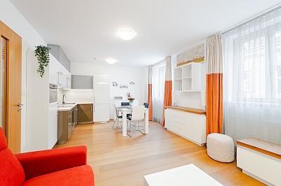 Staropramenná, Smíchov - Praha 5 | Pronájem, Byt 2+kk, 59 m²