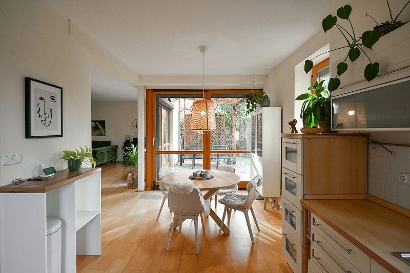 Javorová, Sulice - Praha-východ | Pronájem, Rodinný dům 4+1, 162 m²