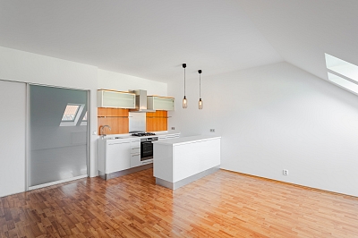 Březinova, Karlín - Prague 8 | Rent, Apartment Two-bedroom (3+kk), 112 m²