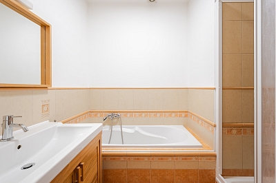 Březinova, Karlín - Praha 8 | Pronájem, Byt 3+kk, 112 m²