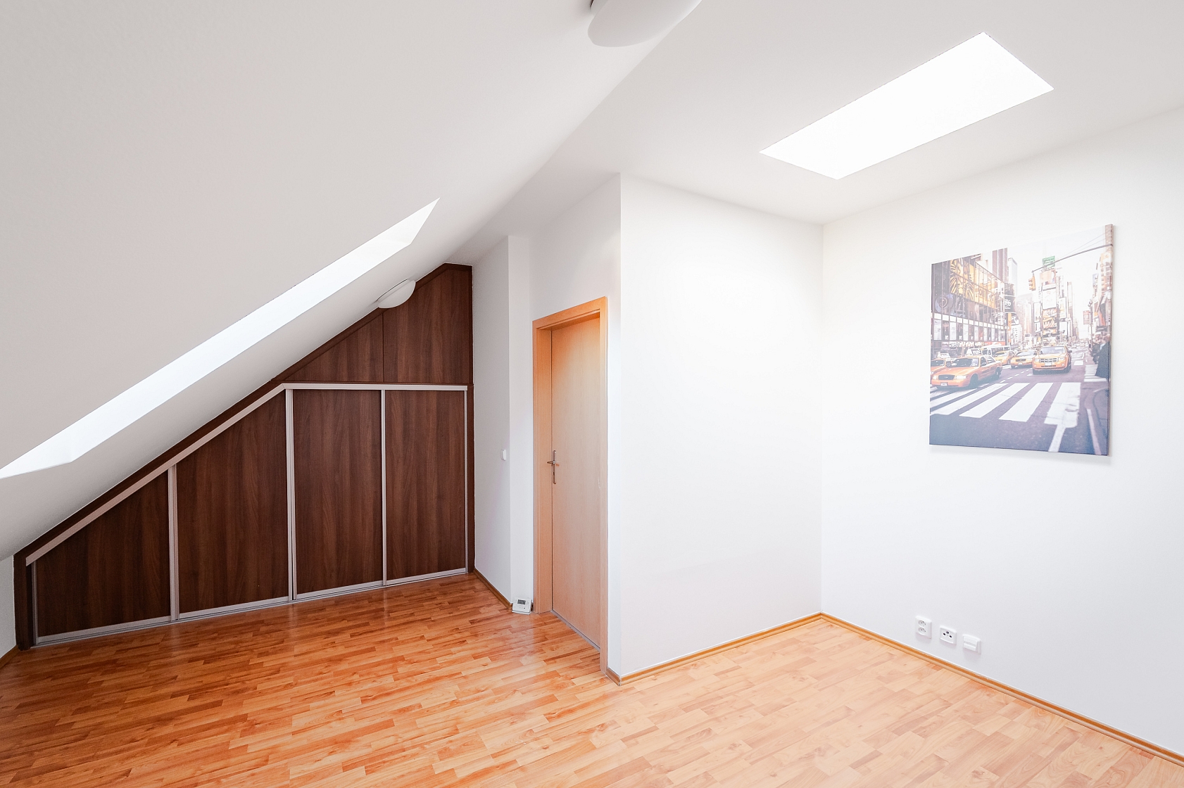 Březinova, Karlín - Praha 8 | Pronájem, Byt 3+kk, 112 m²