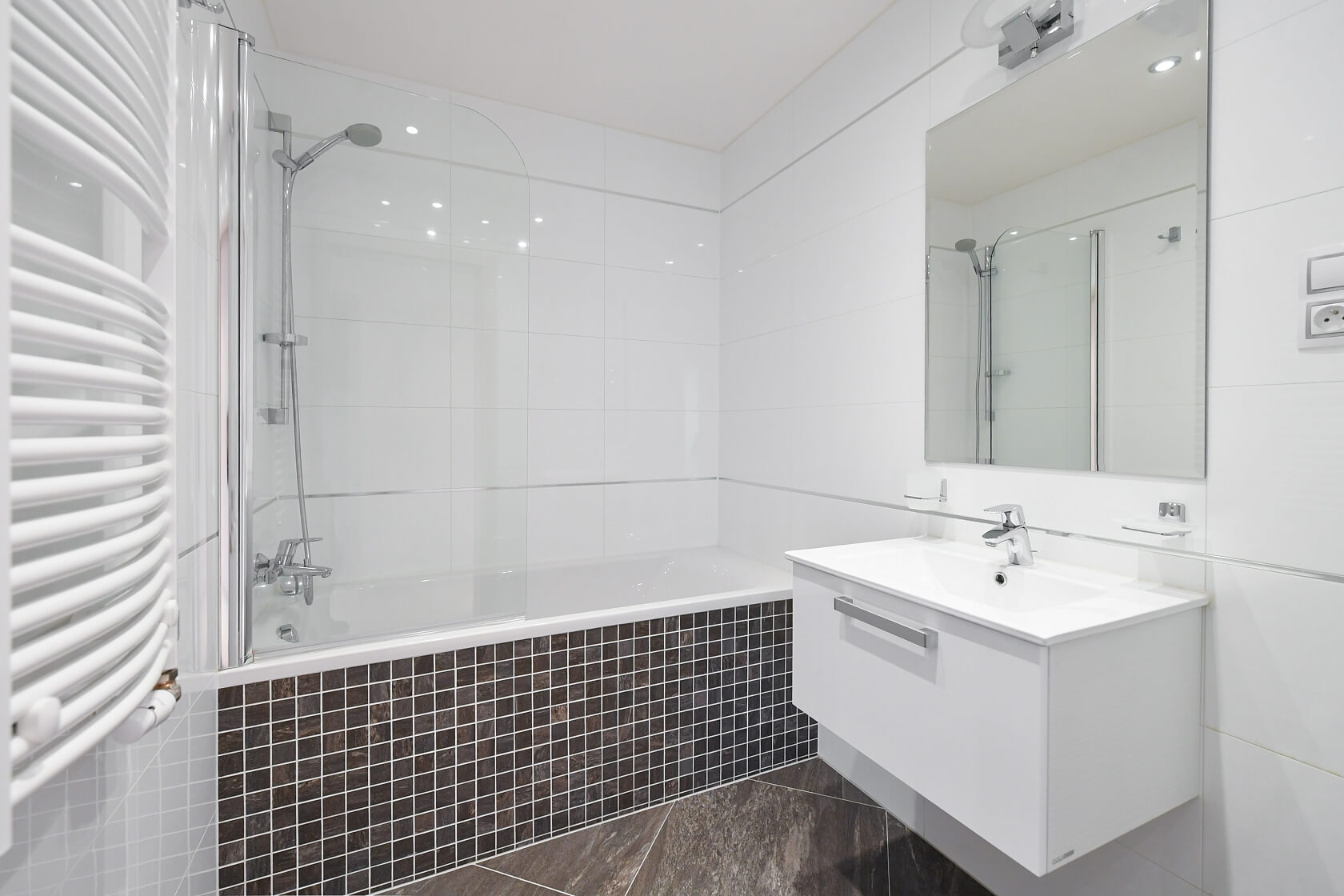 Olšanská, Žižkov - Prague 3 | Rent, Apartment One-bedroom (2+kk), 65 m²