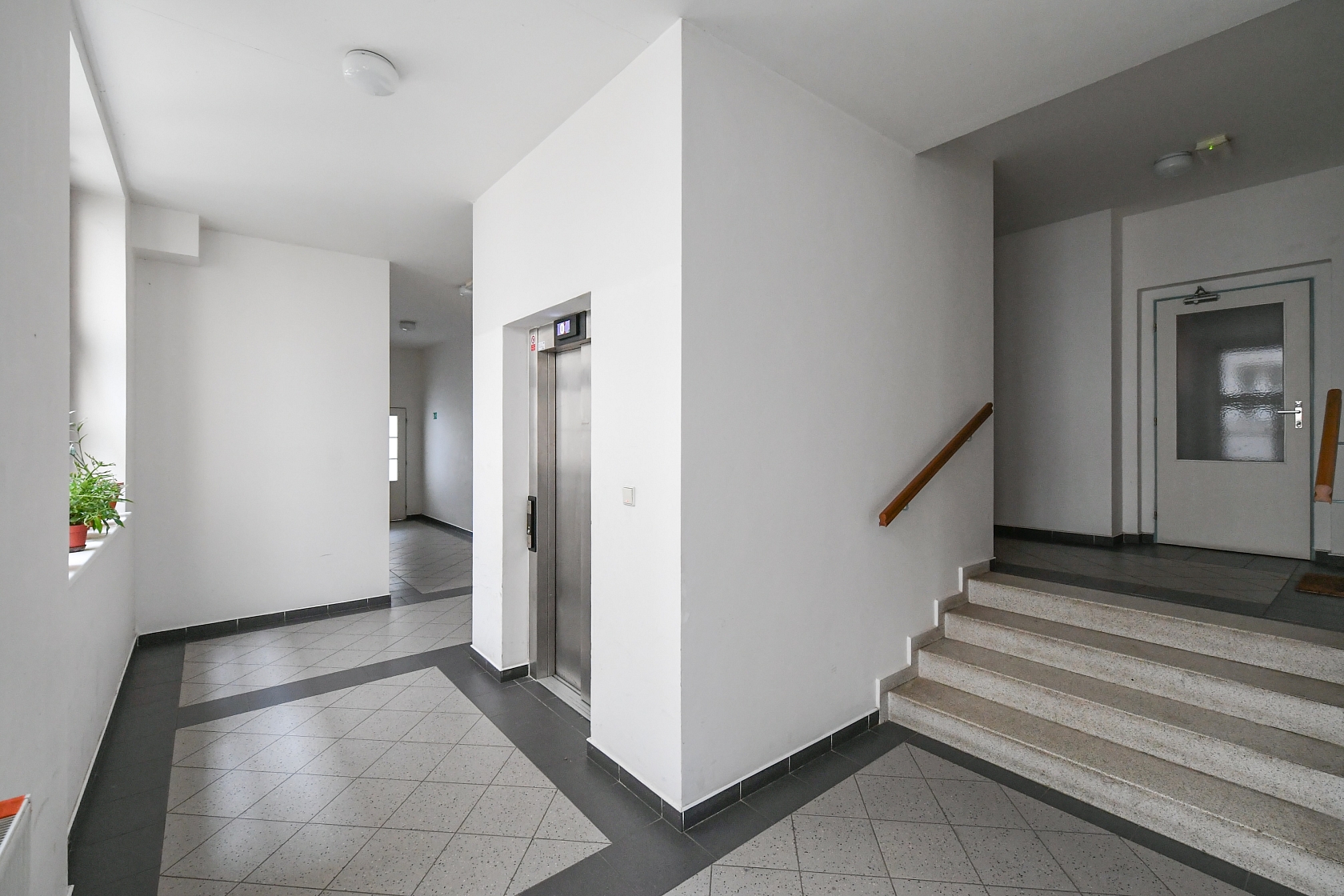 Slavníkova, Břevnov - Praha 6 | Pronájem, Byt 2+kk, 55 m²