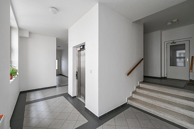 Slavníkova, Břevnov - Prague 6 | Rent, Apartment One-bedroom (2+kk), 55 m²