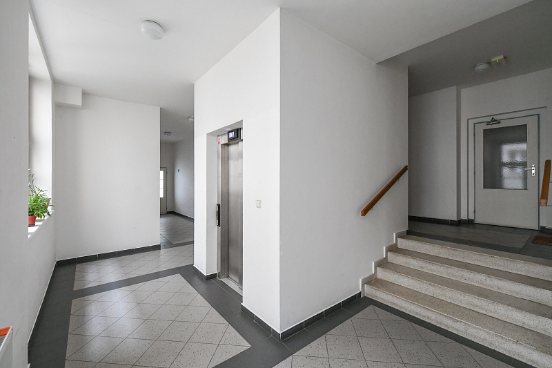 Slavníkova, Břevnov - Prague 6 | Rent, Apartment One-bedroom (2+kk), 55 m²