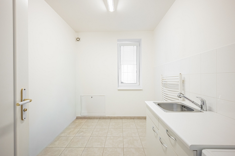 Slavětínská, Klánovice - Prague 9 | Rent, Apartment Two-bedroom (3+1), 190 m²