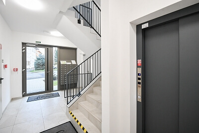 Šumavská, Karlovy Vary - Karlovy Vary | Sale, Apartment Two-bedroom (3+kk), 142 m²