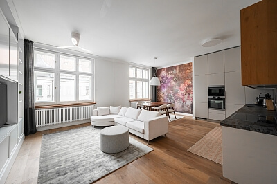 Šmeralova, Bubeneč - Prague 7 | Rent, Apartment Two-bedroom (3+kk), 111 m²