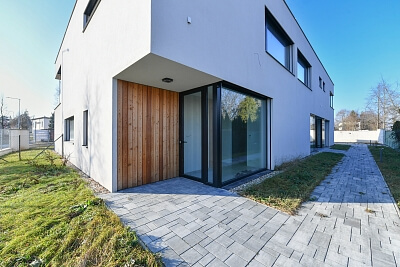 Dobřenická, Klánovice - Prague 9 | Sale, Apartment Three-bedroom (4+kk), 211 m²