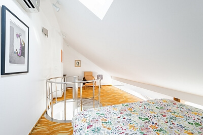 U Železné lávky, Malá Strana - Praha 1 | Pronájem, Byt 2+kk, 89 m²