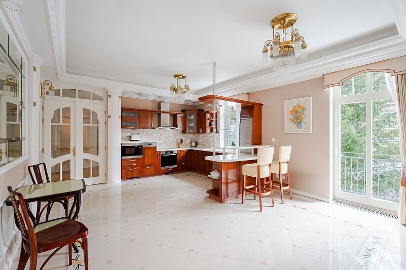 Moravská, Karlovy Vary - Karlovy Vary | Prodej, Byt 5+kk, 146 m²