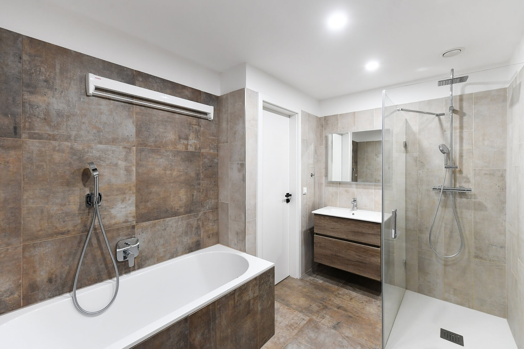 Starodvorská, Lysolaje - Prague 6 | Sale, House Three-bedroom (4+kk), 151 m²