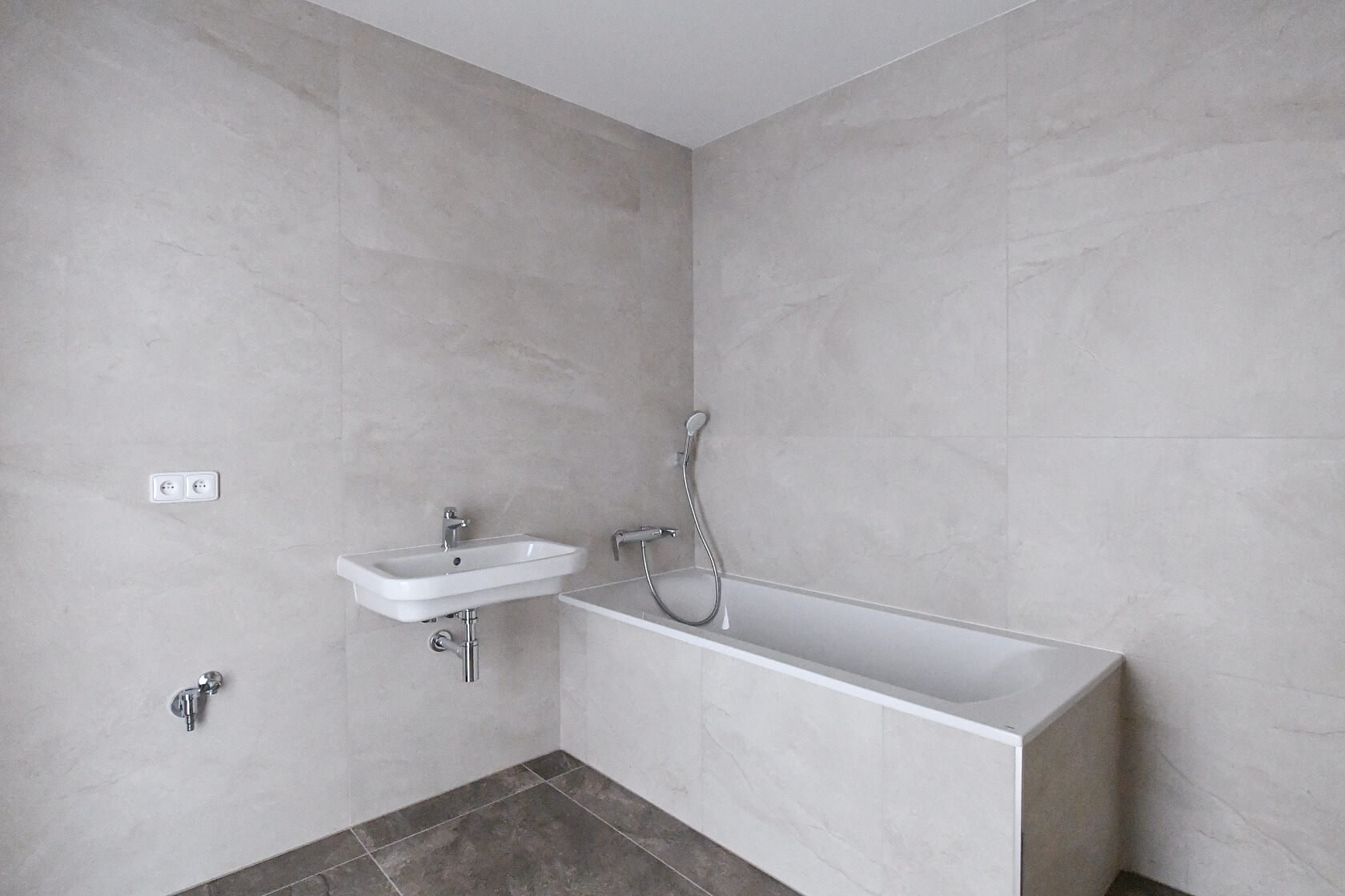 Karlovy Vary - Karlovy Vary | Sale, Apartment One-bedroom (2+kk), 98 m²