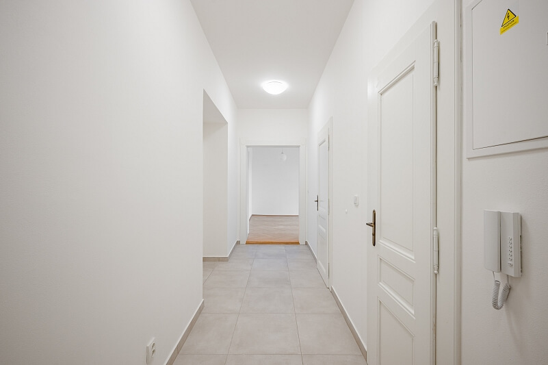 Kotevní, Smíchov - Prague 5 | Sale, Apartment Two-bedroom (3+kk), 103 m²