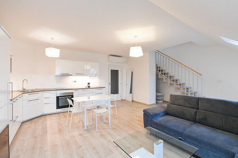 Bubenská, Holešovice - Prague 7 | Sale, Apartment One-bedroom (2+kk), 84 m²