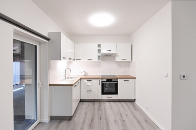 Utěšilova, Klánovice - Prague 9 | Rent, House Three-bedroom (4+kk), 154 m²