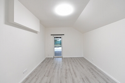 Utěšilova, Klánovice - Prague 9 | Rent, House Three-bedroom (4+kk), 154 m²