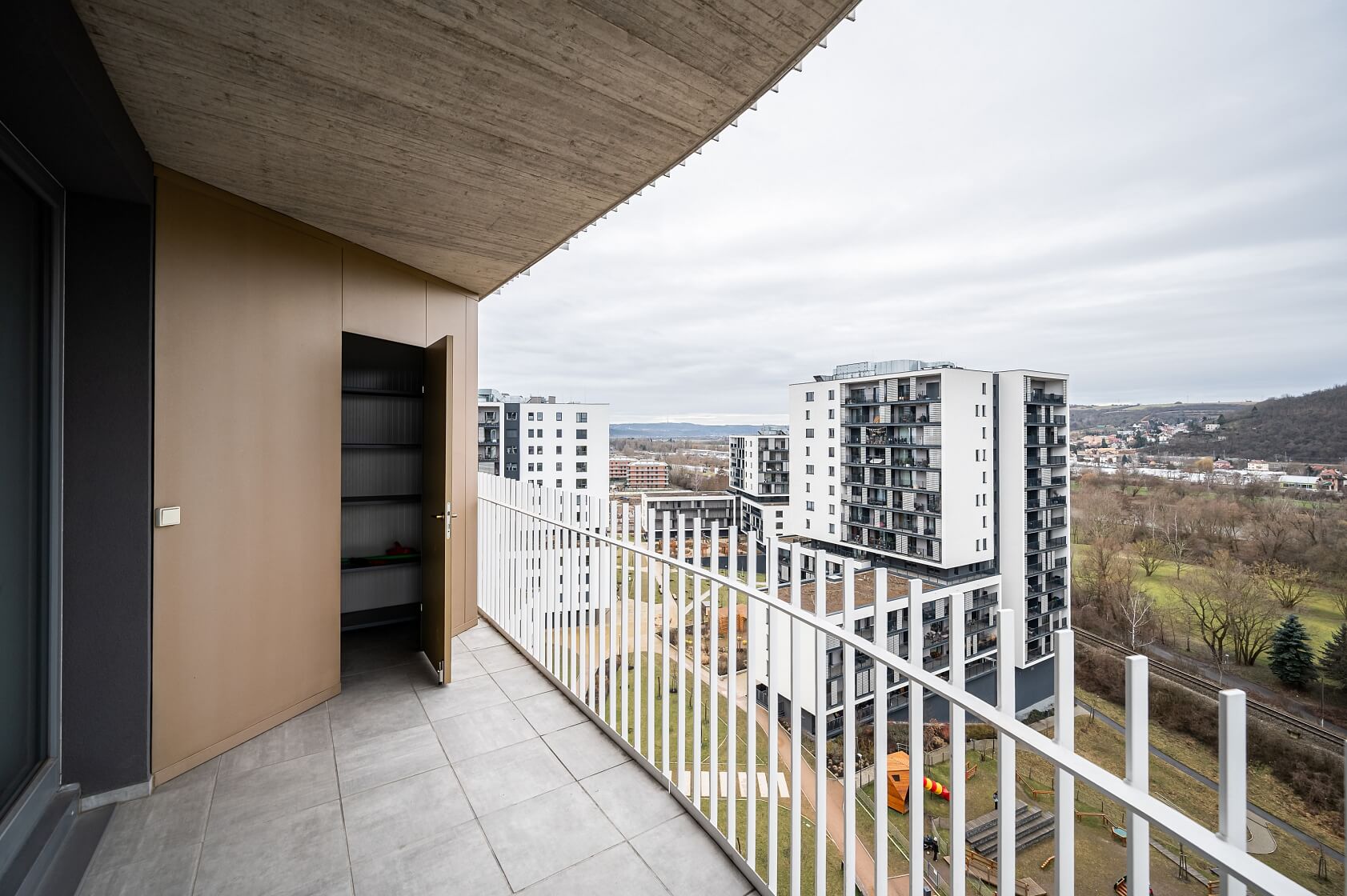 Mezi vodami, Modřany - Prague 4 | Rent, Apartment Two-bedroom (3+kk), 113 m²