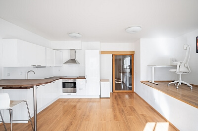Žerotínova, Žižkov - Prague 3 | Sale, Apartment Three-bedroom (4+kk), 140 m²