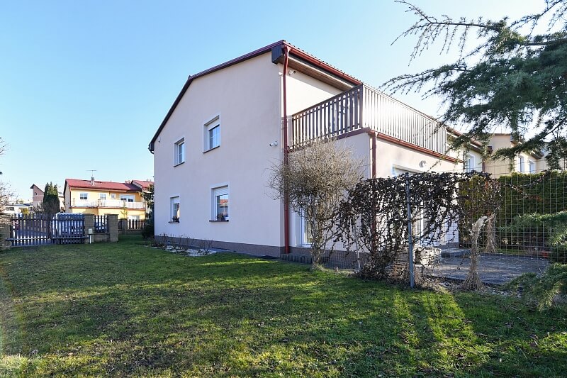 Pod Martinem, Řepy - Prague 6 | Rent, House Four-bedroom (5+kk), 250 m²