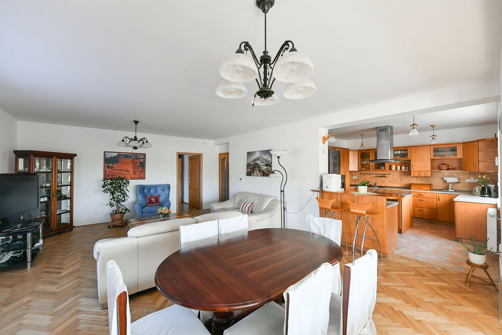 Pod Martinem, Řepy - Prague 6 | Rent, House Four-bedroom (5+kk), 250 m²