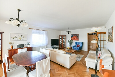 Pod Martinem, Řepy - Praha 6 | Pronájem, Rodinný dům 5+kk, 250 m²