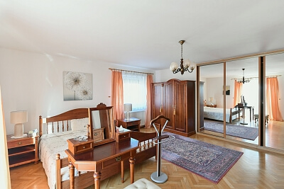 Pod Martinem, Řepy - Prague 6 | Rent, House Four-bedroom (5+kk), 250 m²