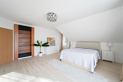 Školní, Mukařov - Praha-východ | Prodej, Rodinný dům 5+kk, 270 m²