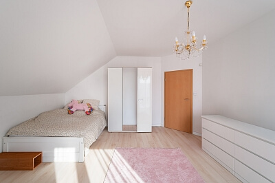 Školní, Mukařov - Praha-východ | Prodej, Rodinný dům 5+kk, 270 m²