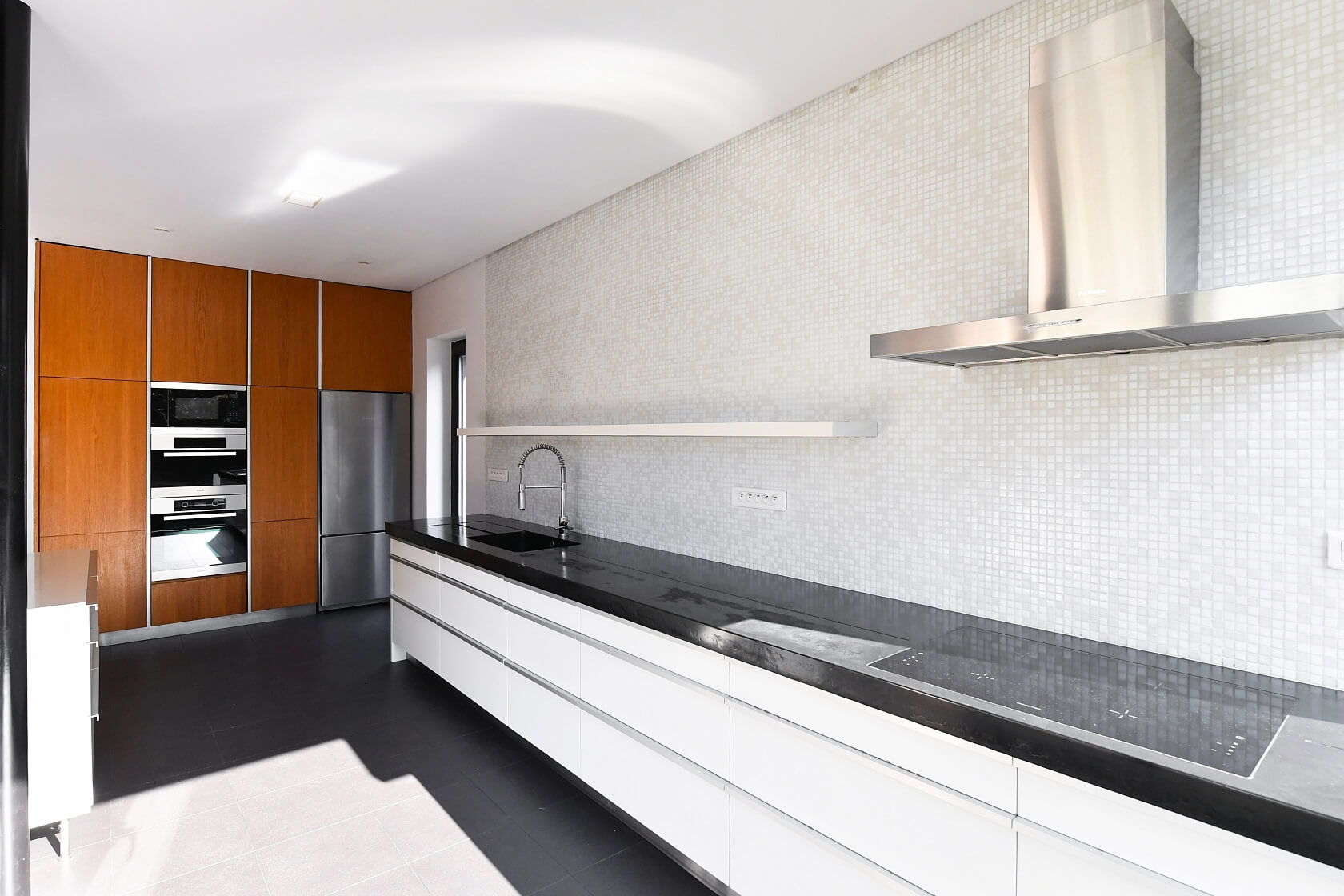 Jihozápadní II, Záběhlice - Praha 4 | Pronájem, Rodinný dům 5+kk, 196 m²