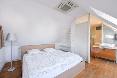 Jihozápadní II, Záběhlice - Praha 4 | Pronájem, Rodinný dům 5+kk, 196 m²