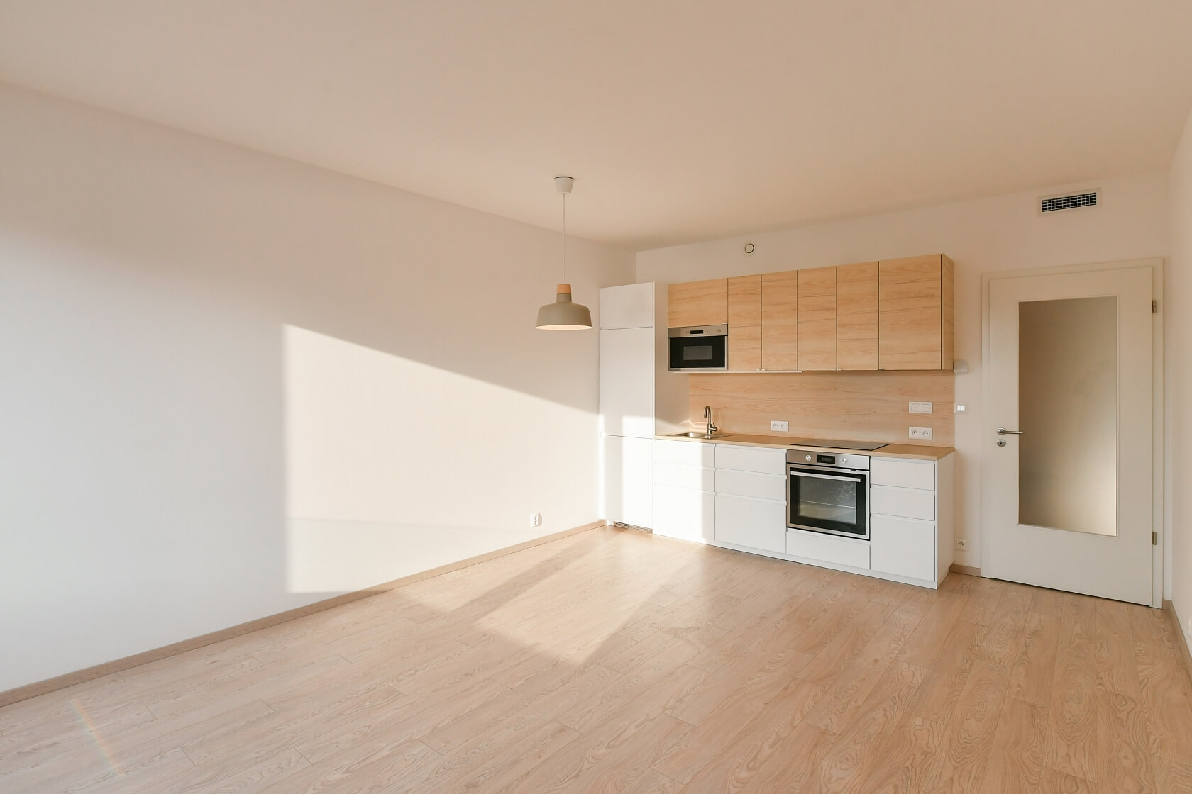 Počernická, Strašnice - Prague 10 | Rent, Apartment One-bedroom (2+kk), 54 m²